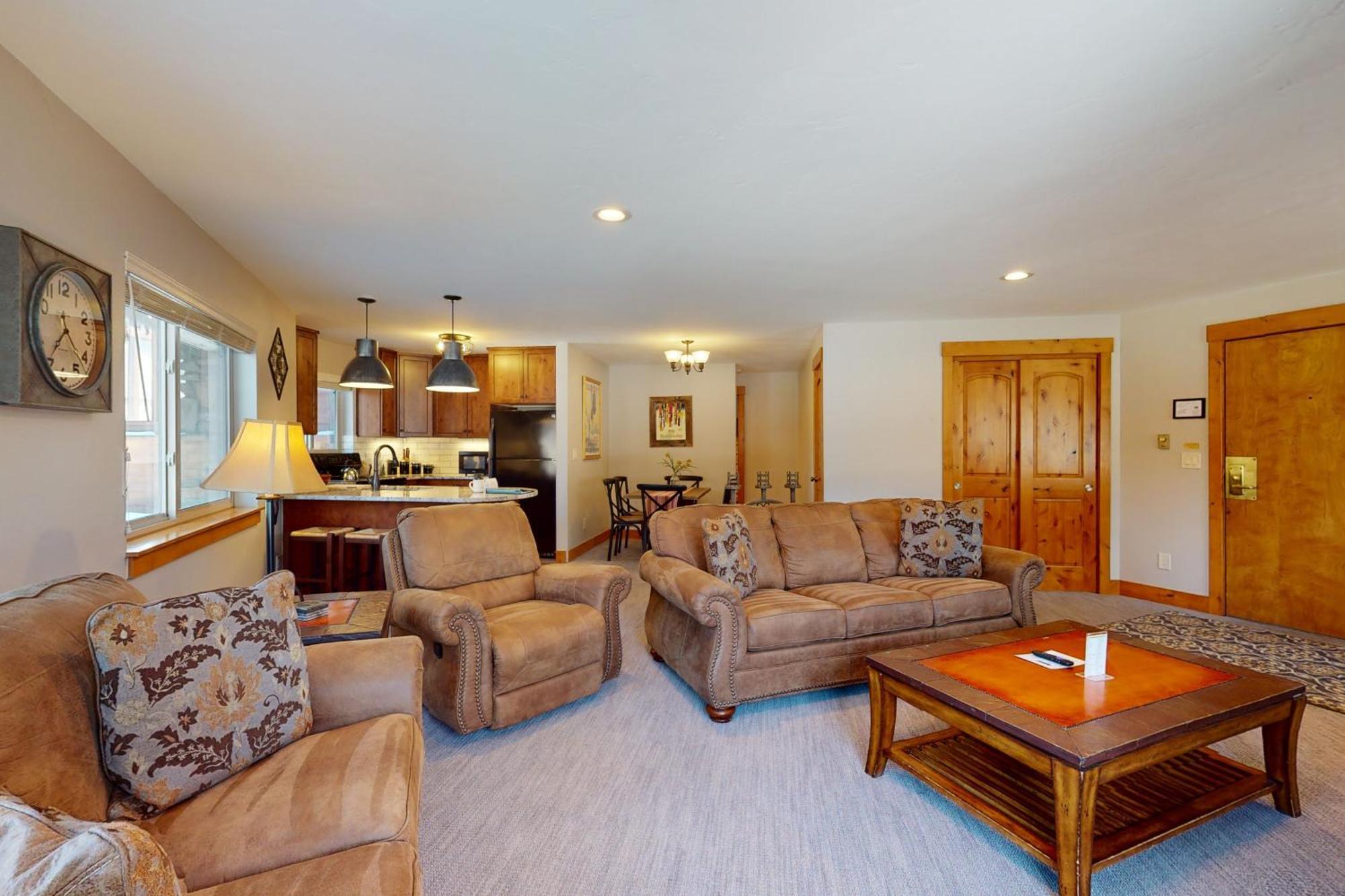 Pine Ridge Condos Breckenridge Room photo