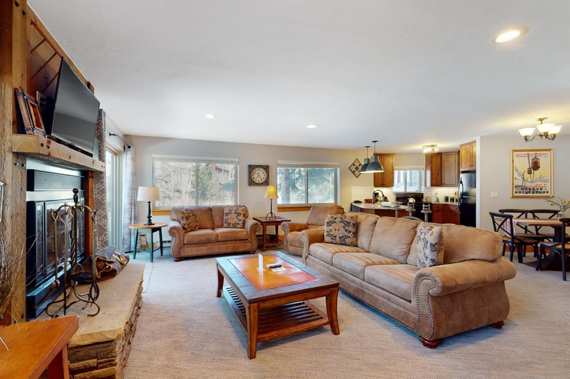 Pine Ridge Condos Breckenridge Room photo